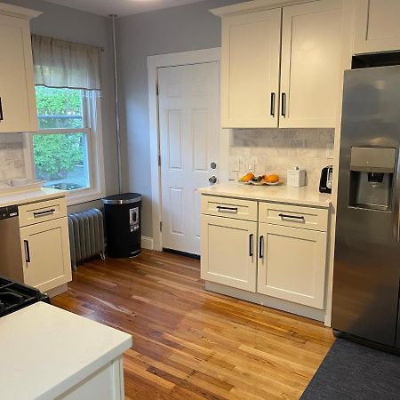 Boston Luxury Condo Style Rooms Bagian luar foto
